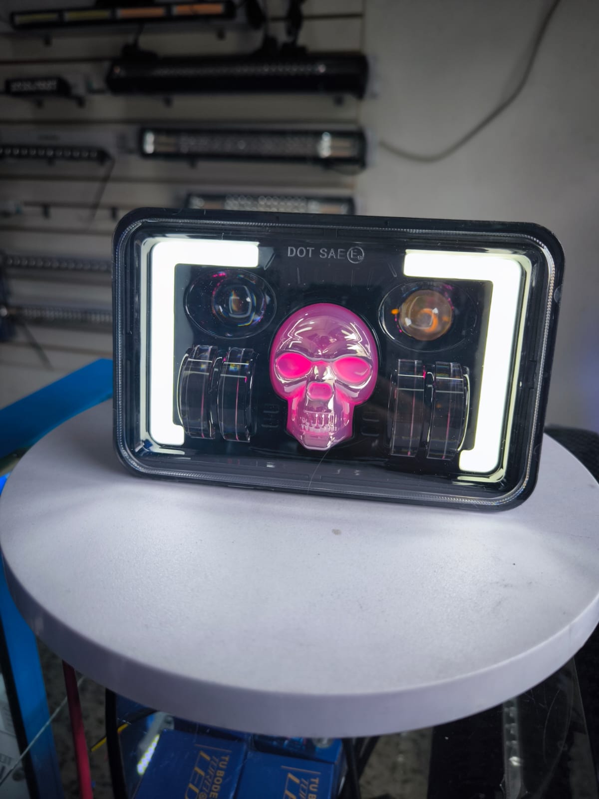 Miniatura 2 de PAR DE FAROLAS KENWORTH(TB103)